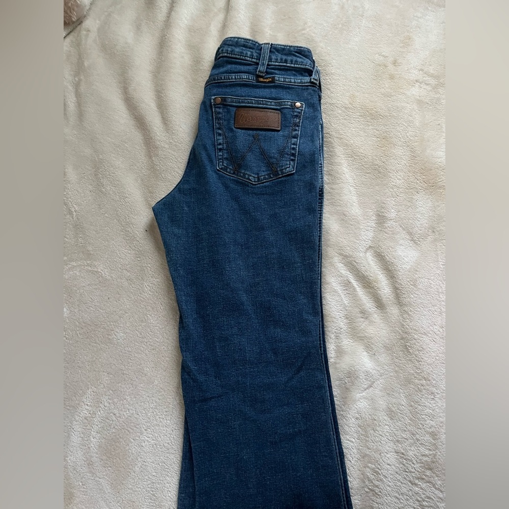 Women’s Wrangler High Rise Trouser Jeans